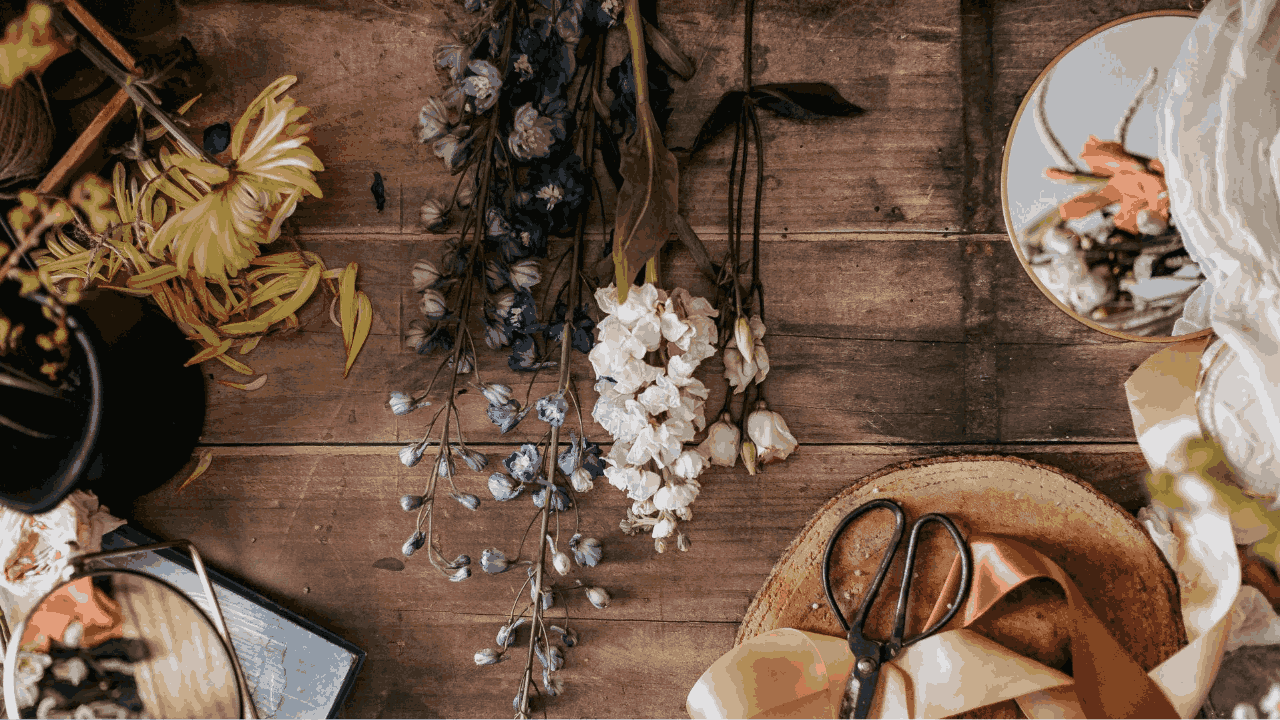 Флористы: искусники создания красоты из цветов
